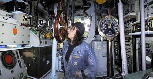 John Hutchison dans son laboratoire.